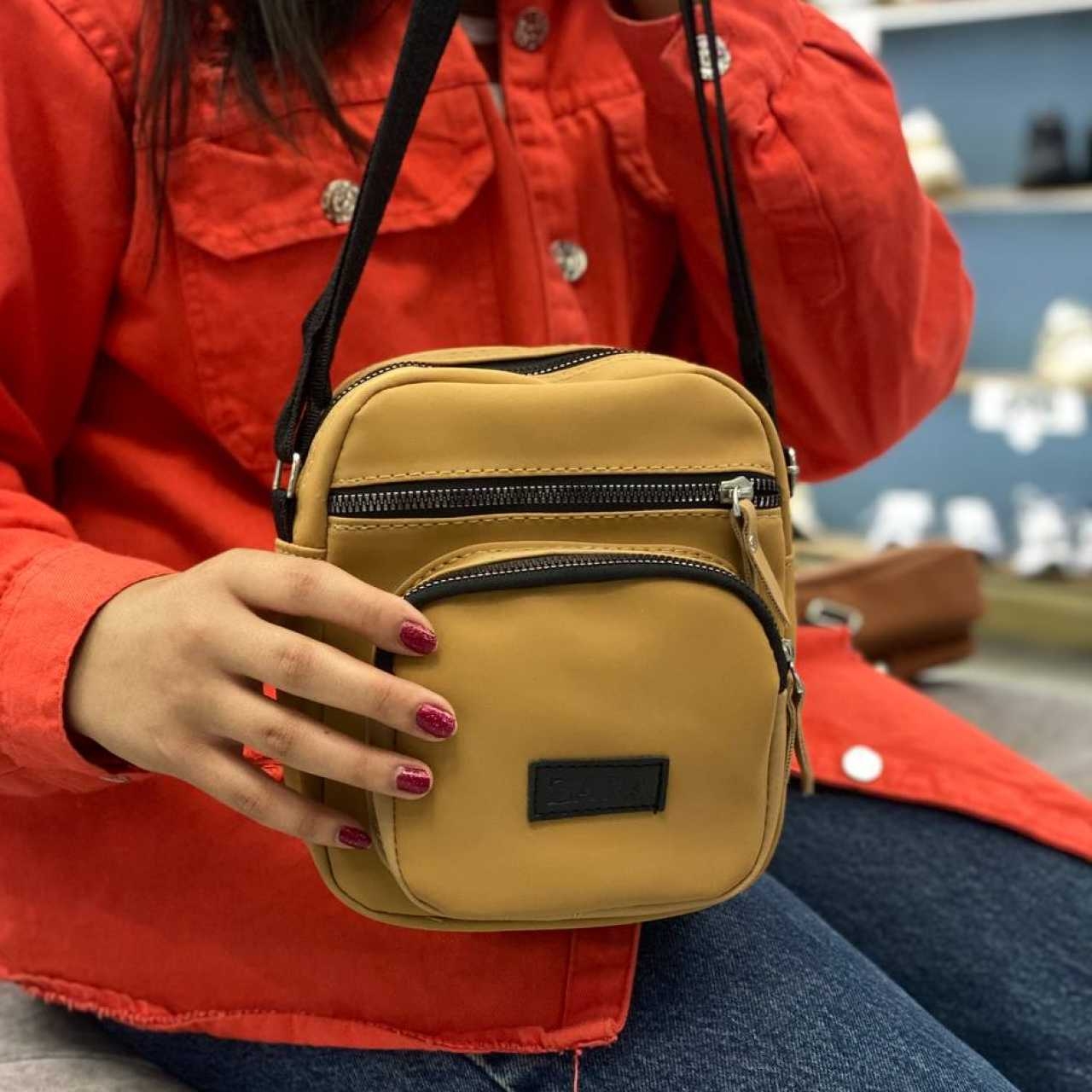 کیف پاسپورتی zara