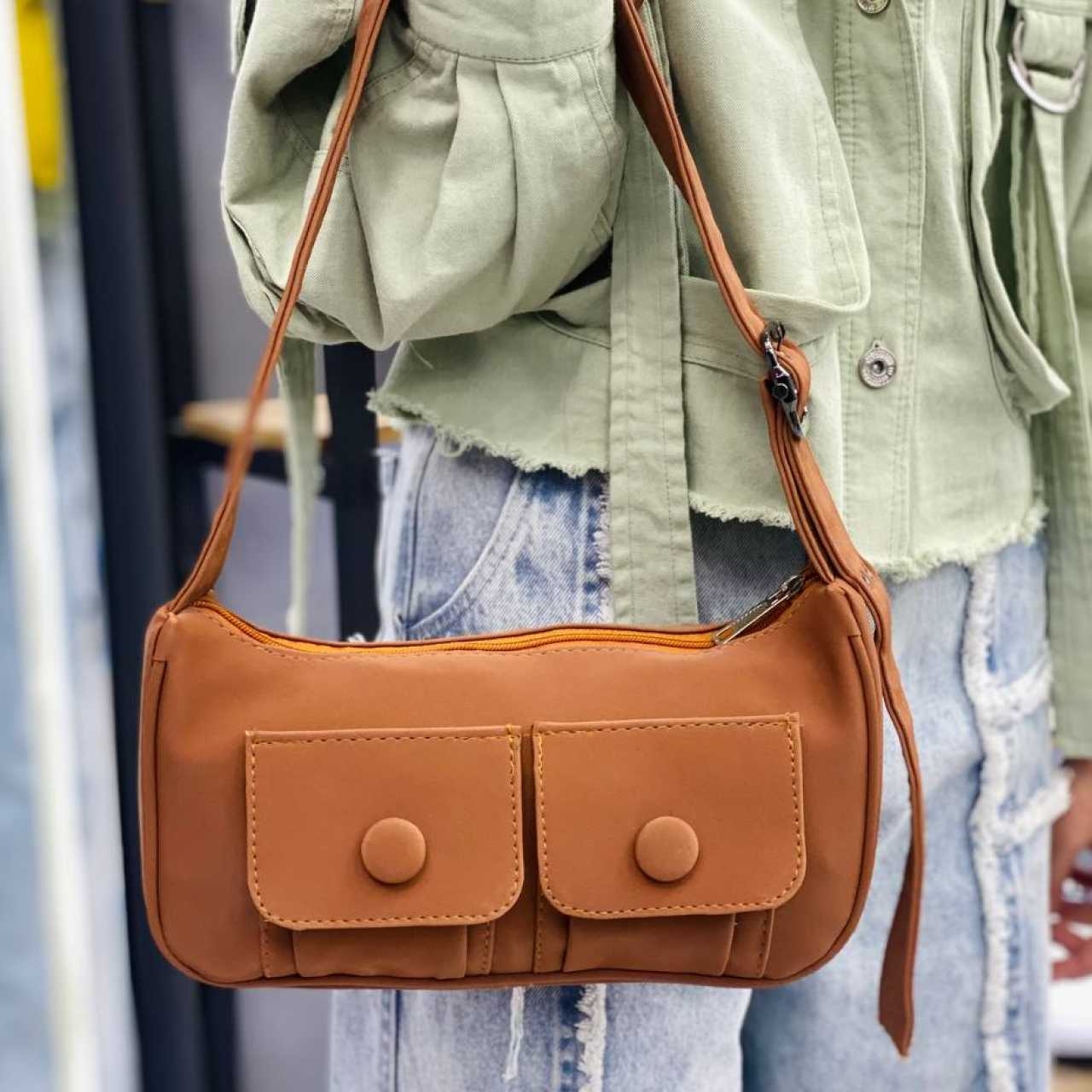 کیف دو دوکمه ای