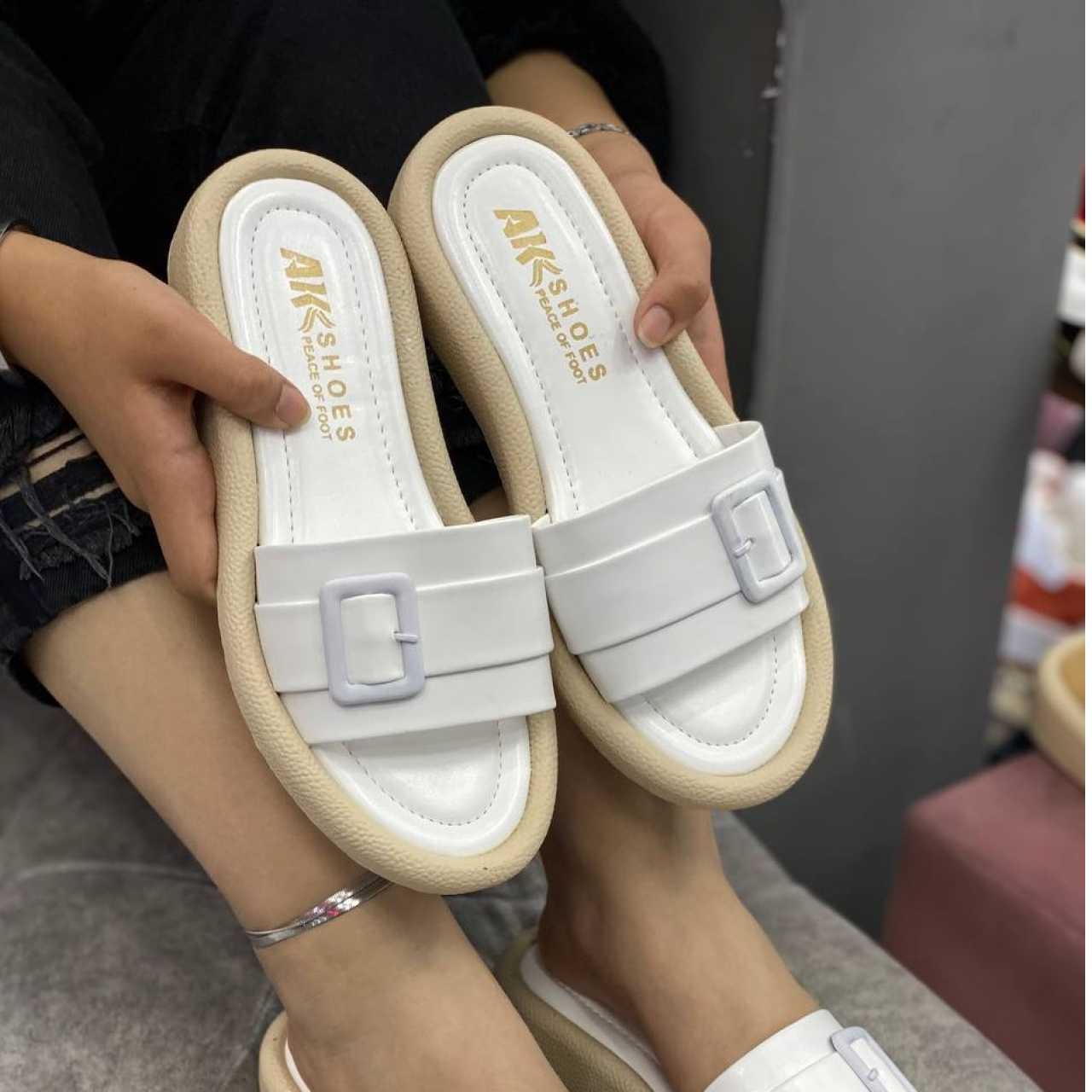 صندل دمپایی سگکی