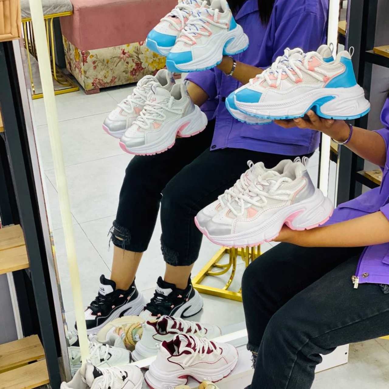 کتونی واریور