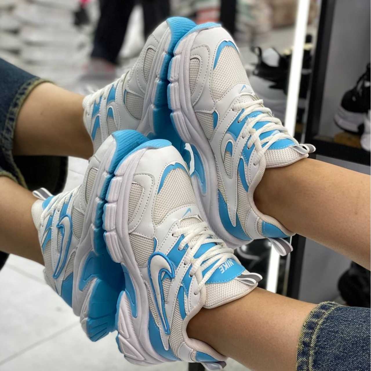 کتونی نایک گلد