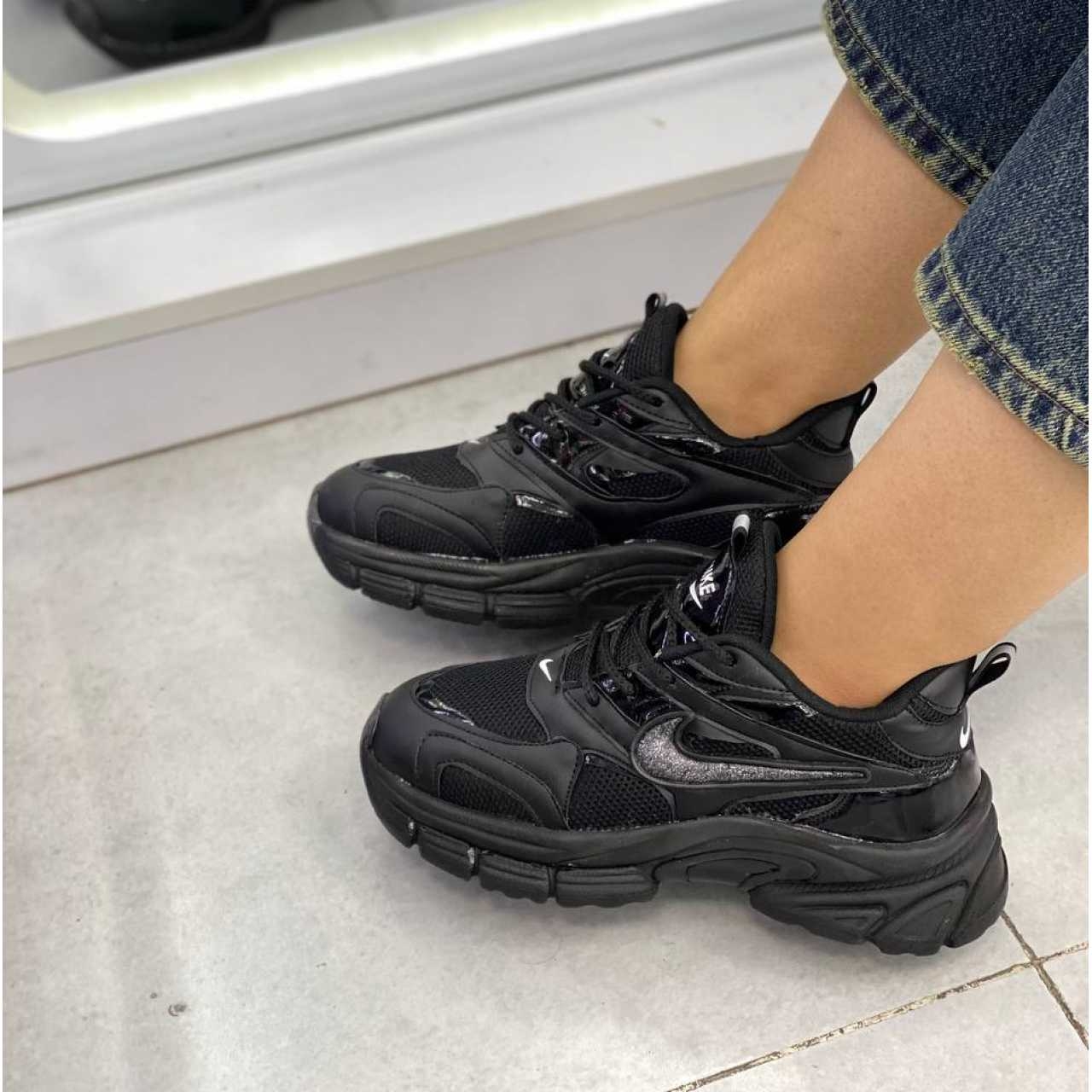 کتونی نایک گلد