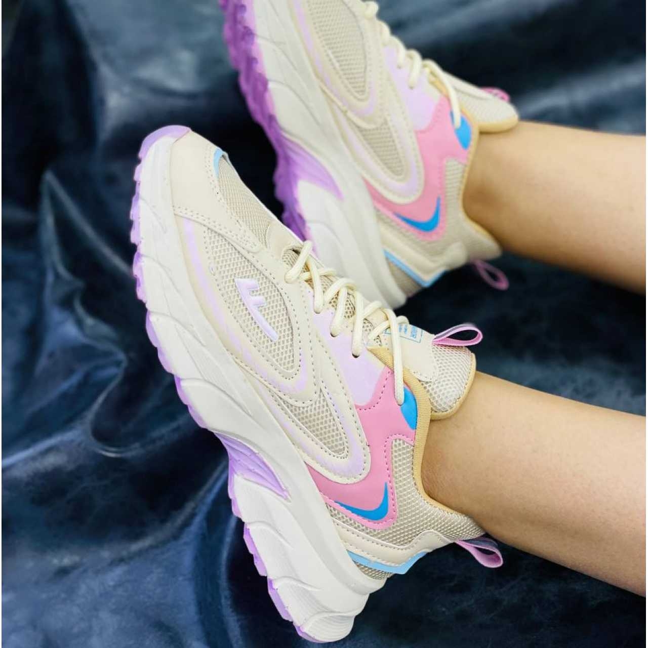 کتونی واریور زاگرس