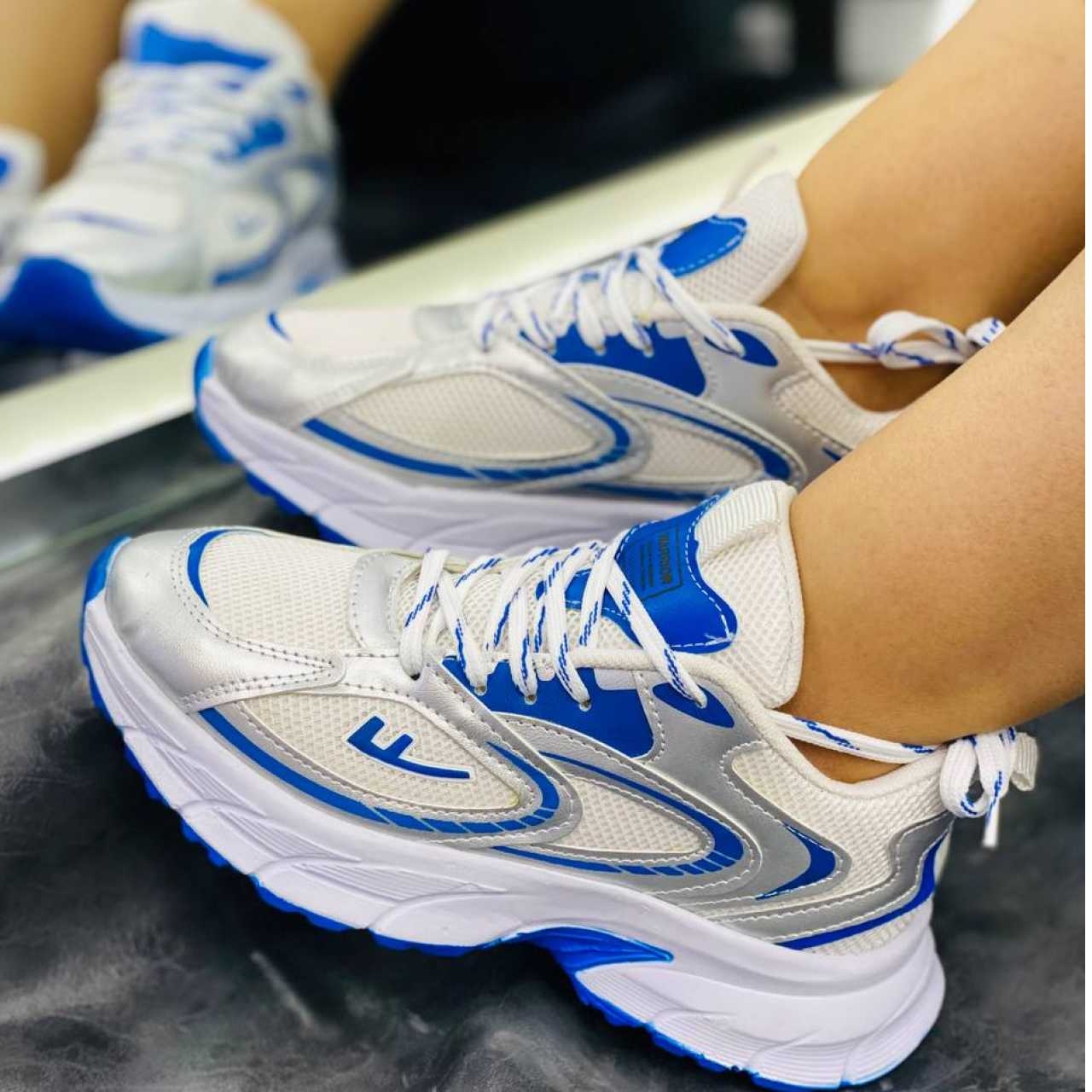 کتونی واریور زاگرس