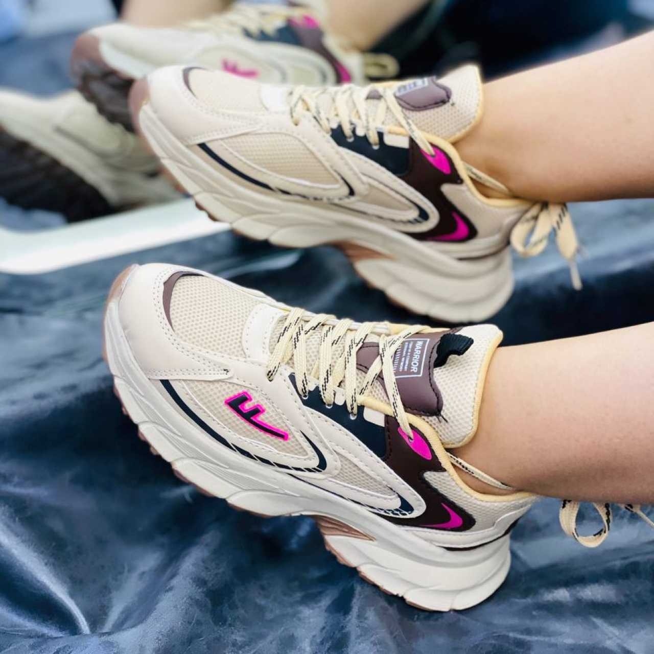 کتونی واریور زاگرس