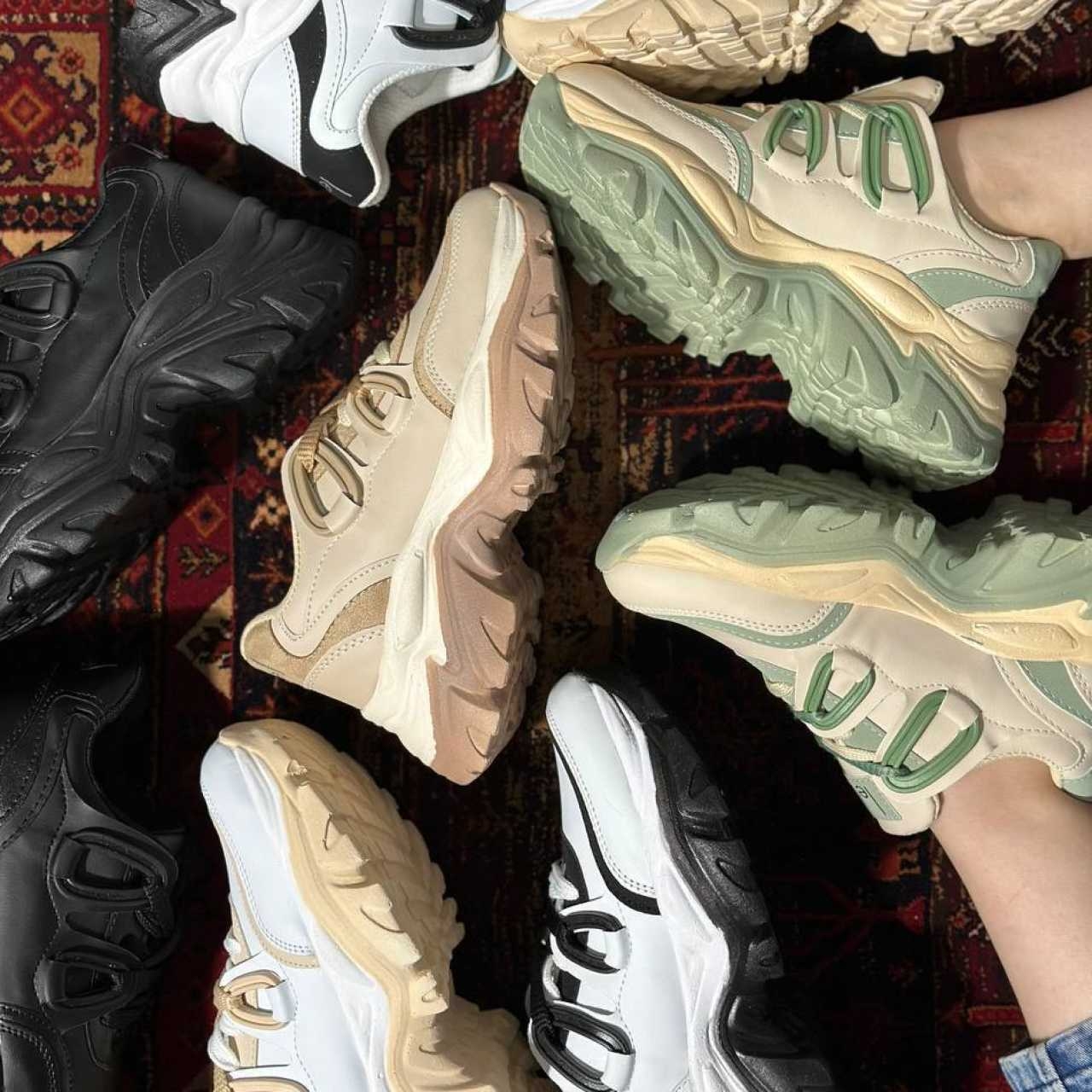 کتونی لژدار لول