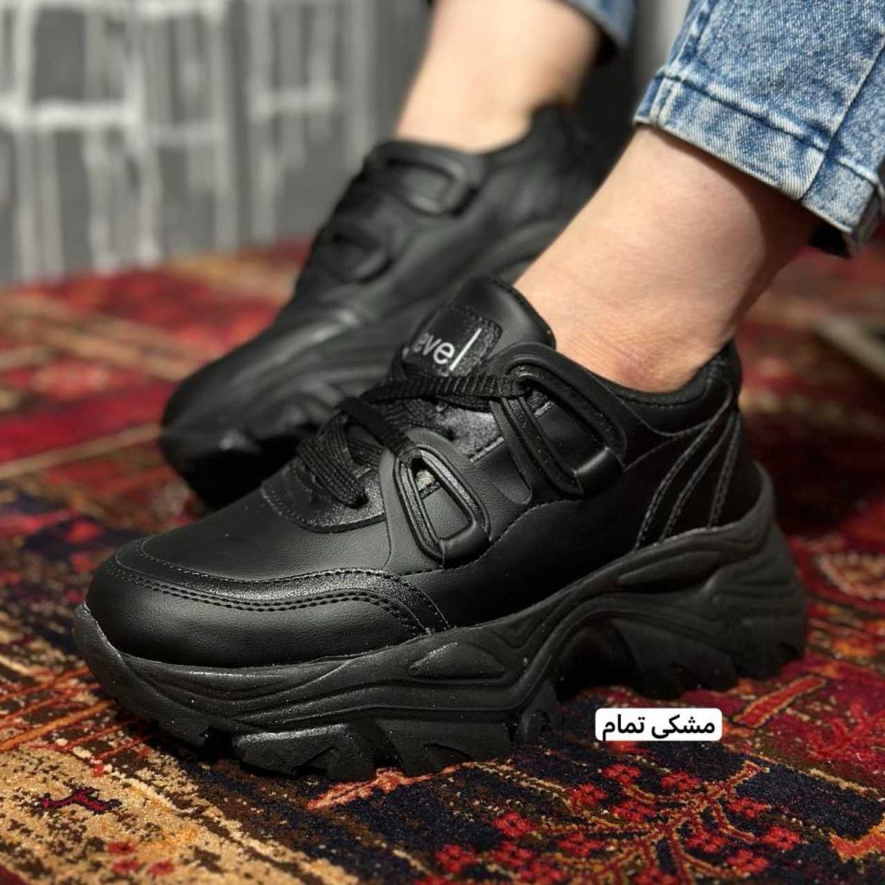 کتونی لژدار لول