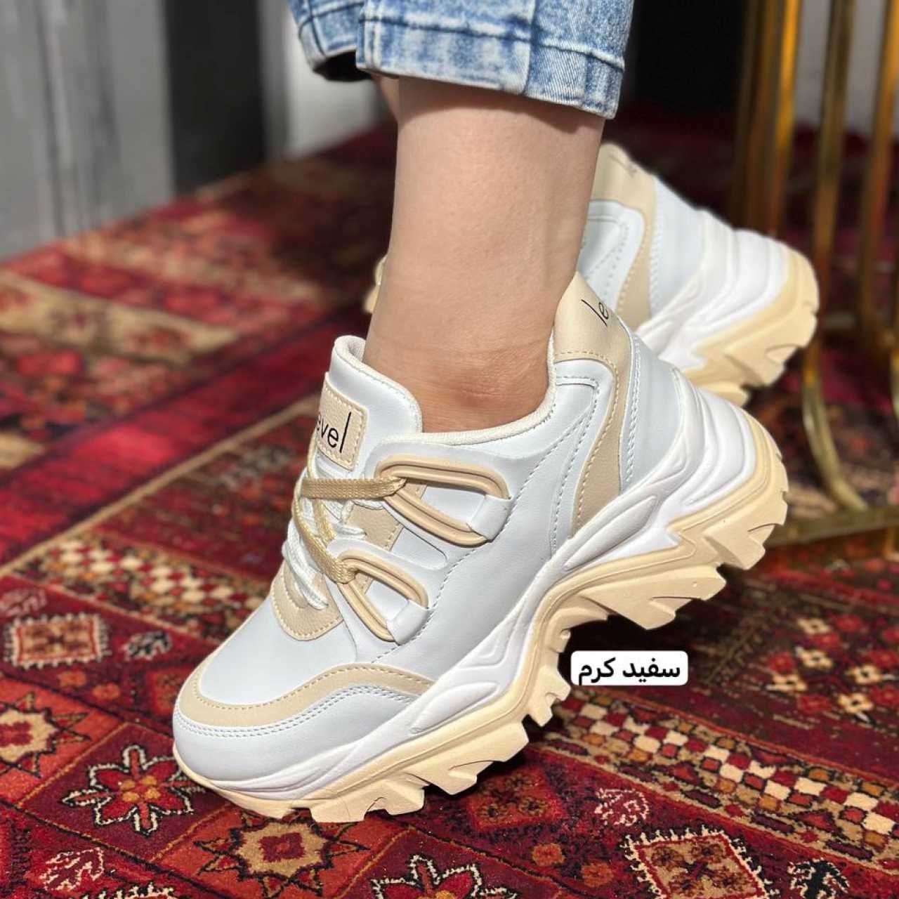 کتونی لژدار لول