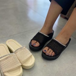 دمپایی لمه لژدار